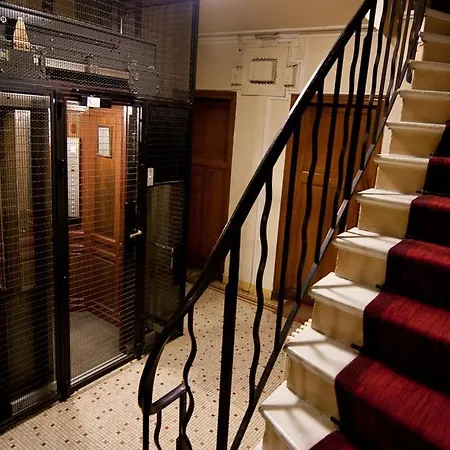 Apartment Elegant Proche Champs Elysees